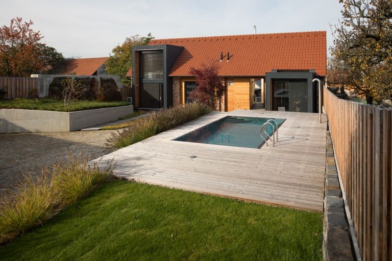 rekonstrukce-stodoly-bazen