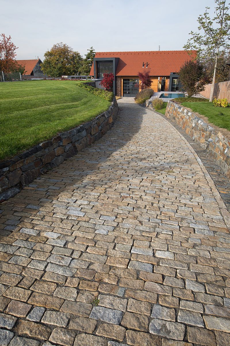 rekonstrukce-stodoly-prijezdova-cesta