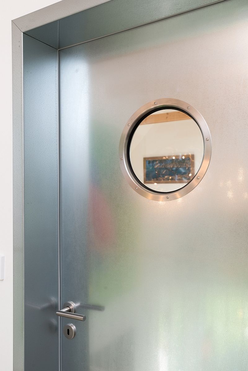 drevostavba-a-galerie-PENATUS-dvere