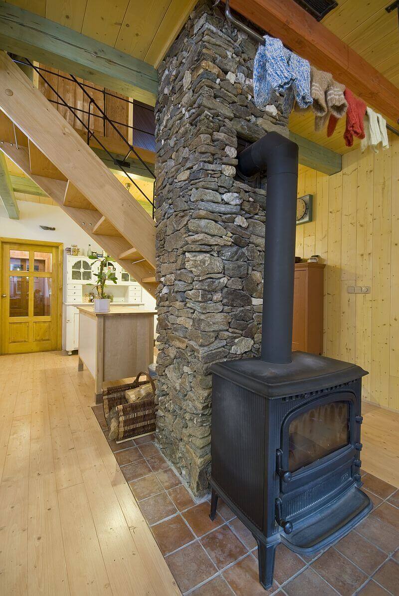 drevostavba-Krkonose-kamna