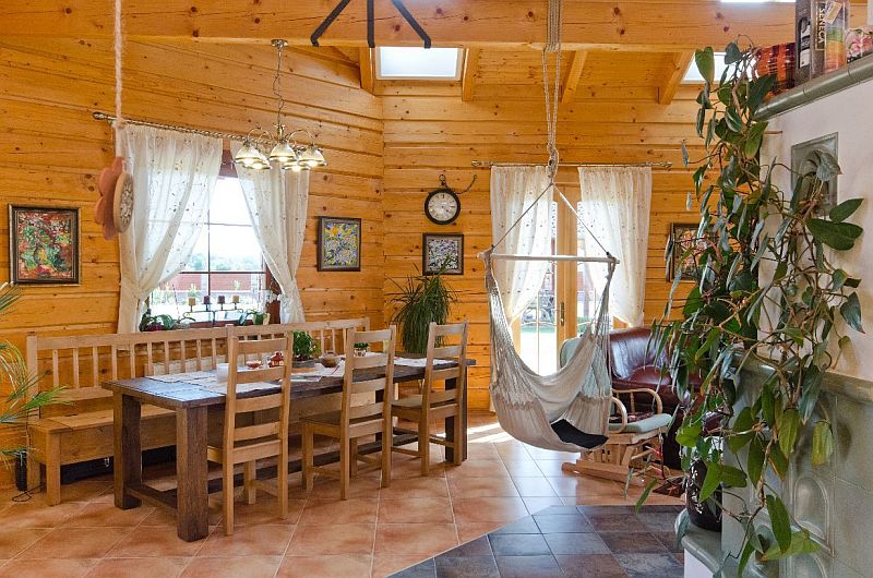 masivni-roubenka-jidelna