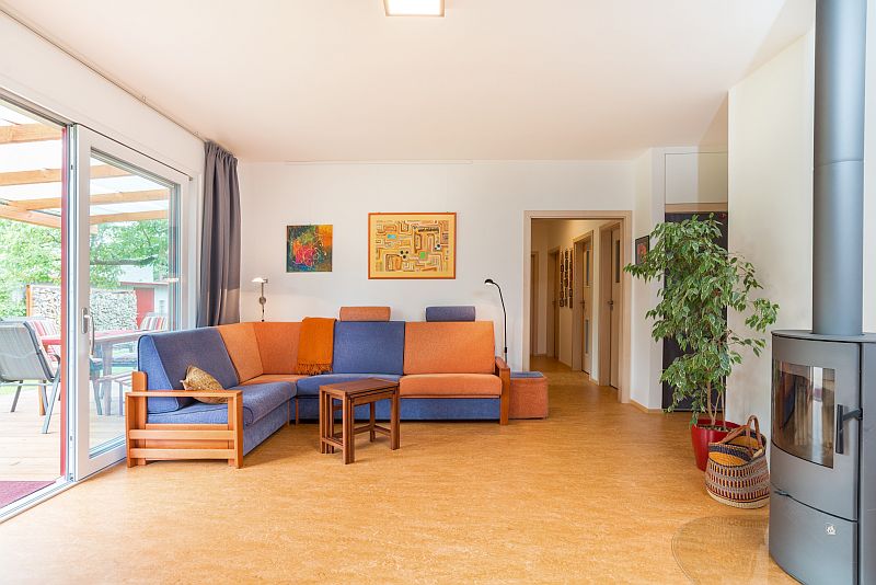 bungalov-interier-obyvaci-pokoj