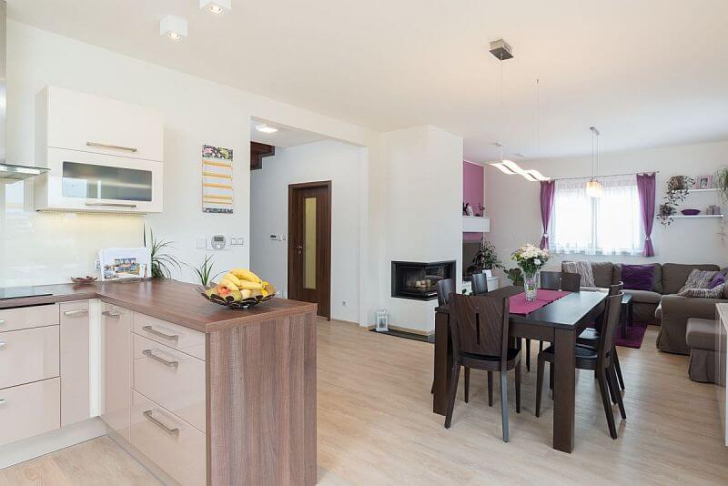 rodinna-drevostavba-ATRIUM-obytny-prostor