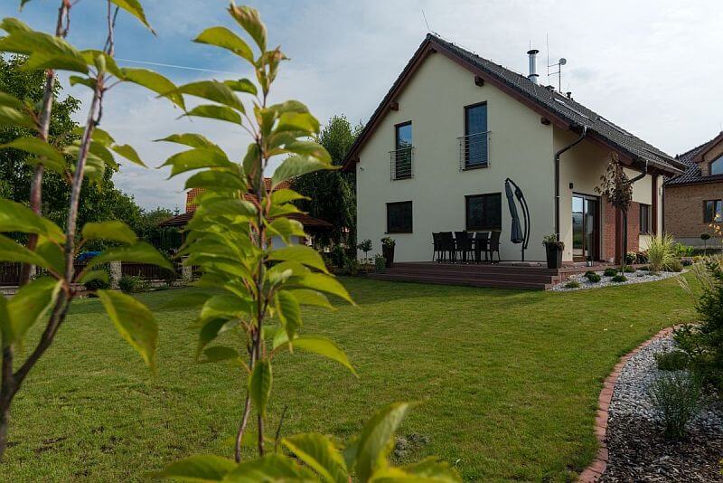 rodinna-drevostavba-ATRIUM-pozemek