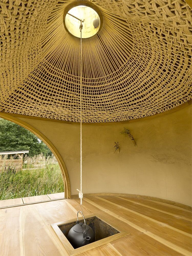 cerny-cajovy-dum-interier