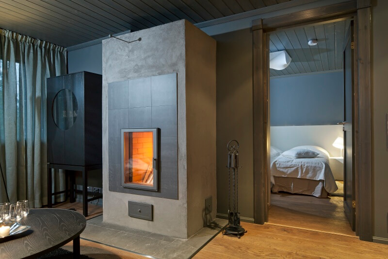 kontio-srubovy-dum-krbova-kamna-v-suterenu