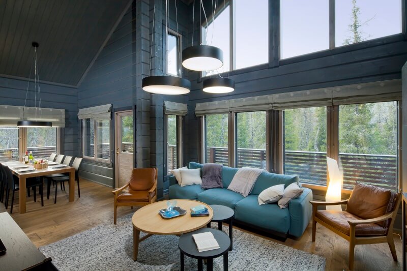 kontio-srubovy-dum-obyvaci-pokoj-jidelna