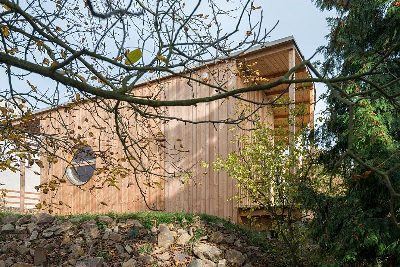 zkusenost-s-pasivni-drevostavbou-zadni-cast-domu