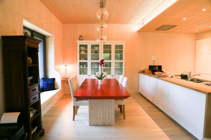 DrevoaStavby.cz Nejtěsnější dům Velké Británie z CLT panelů NOVATOP DrevoaStavby.cz Nejtěsnější dům Velké Británie z CLT panelů NOVATOP 7