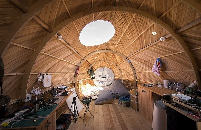 Egg-interier-pribytku-foto-Nigel-Rigden