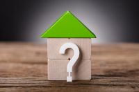 Nová pravidla pro úsporné bydlení vyvolávají v lidech řadu otázek. Jaká je budoucnost masivních dřevostaveb