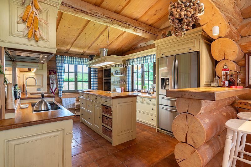 srub-svepomoci-Radcice-cela-kuchyne