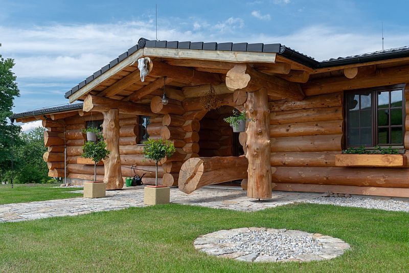 srub-svepomoci-Radcice-hlavni-vstup