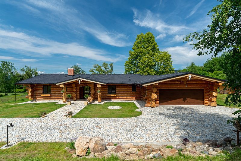 srub-svepomoci-Radcice-srub-s-garazi