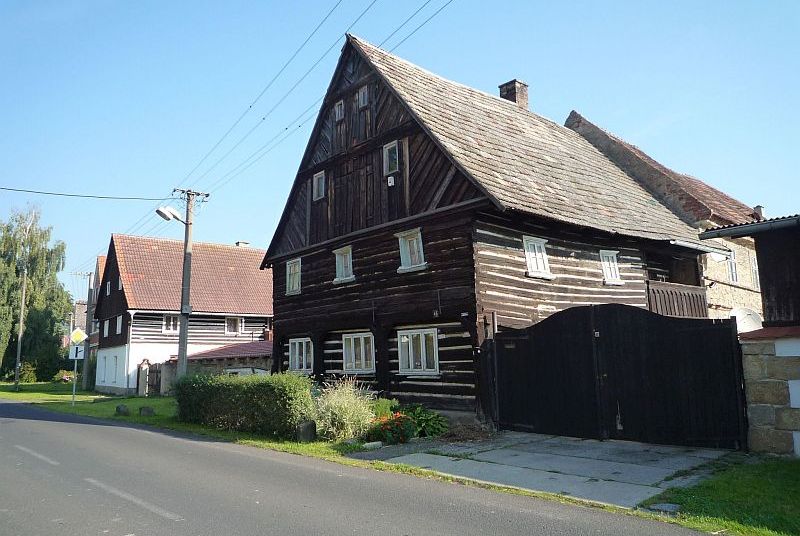 stavba-domu-v-chko-foto-Vladimir-Mikes