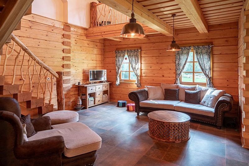 roubenka-cesky-raj-obyvaci-pokoj