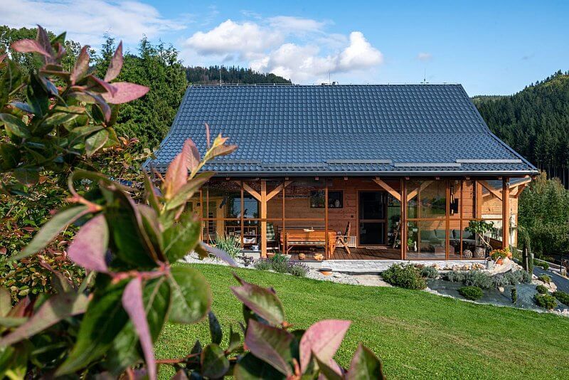 roubenka-jen-na-oko-cely-dum