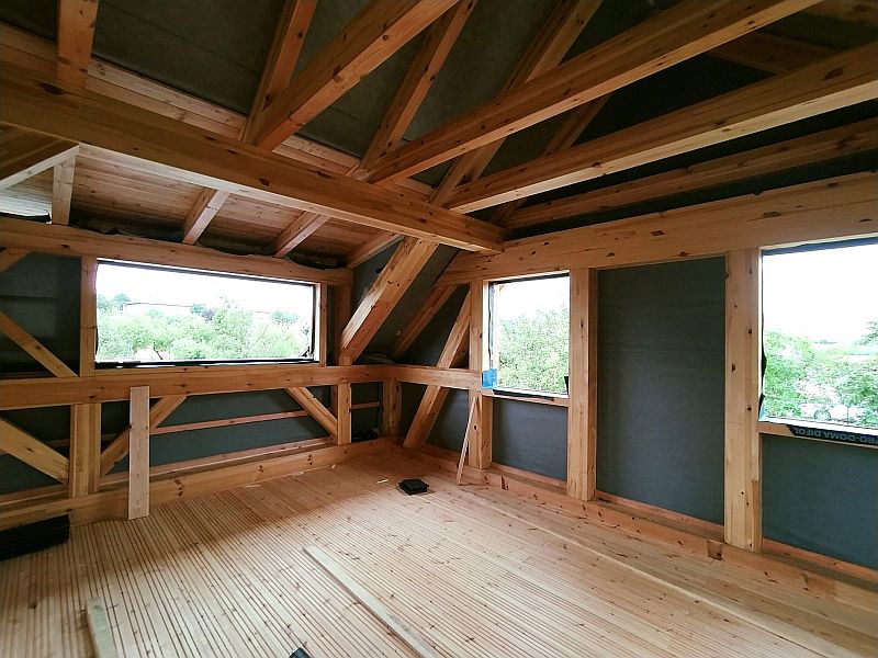 masivni-dreveny-krov