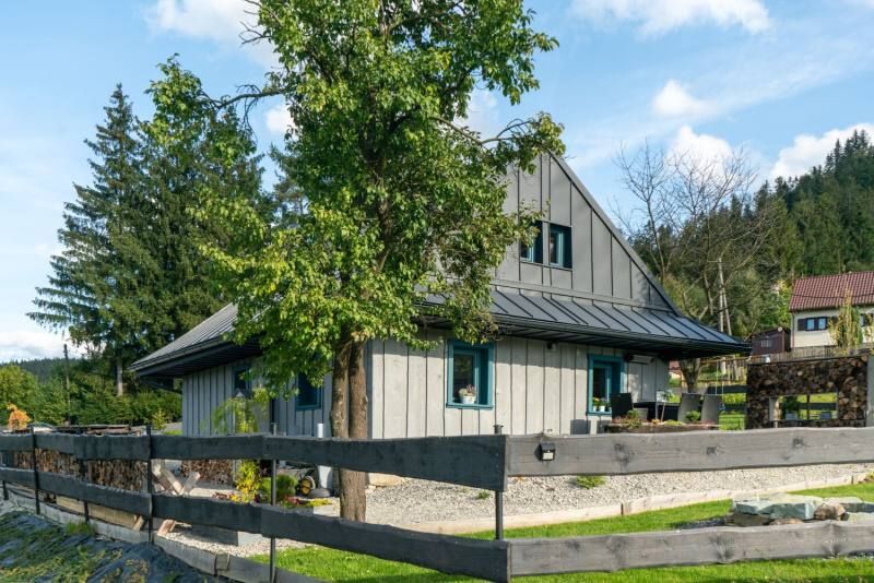 DrevoaStavby.cz| Ráj mezi kopci | Rekonstrukce roubenky DrevoaStavby.cz | Ráj mezi kopci | Rekonstrukce roubenky