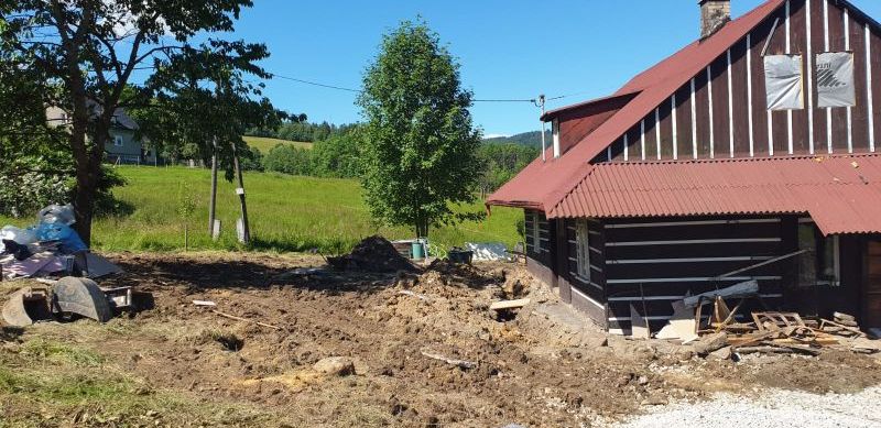 DrevoaStavby.cz| Ráj mezi kopci | Rekonstrukce roubenky DrevoaStavby.cz | Ráj mezi kopci | Rekonstrukce roubenky