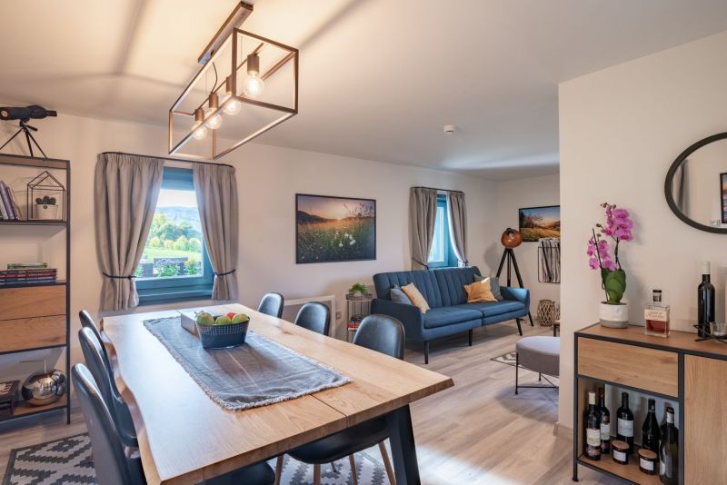 DrevoaStavby.cz| Ráj mezi kopci | Rekonstrukce roubenky DrevoaStavby.cz | Ráj mezi kopci | Rekonstrukce roubenky