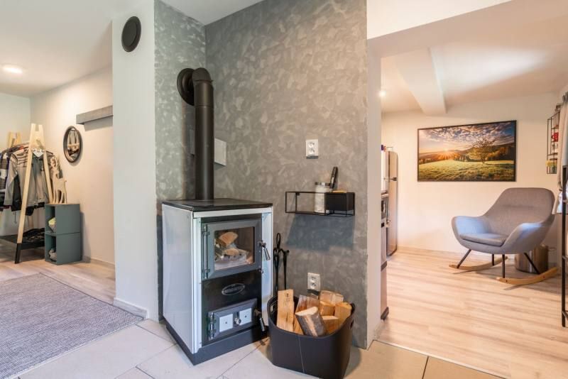 DrevoaStavby.cz| Ráj mezi kopci | Rekonstrukce roubenky DrevoaStavby.cz | Ráj mezi kopci | Rekonstrukce roubenky