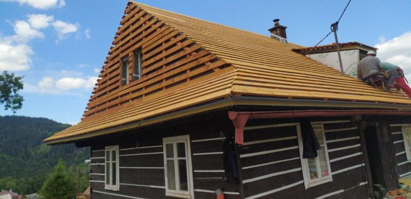 DrevoaStavby.cz| Ráj mezi kopci | Rekonstrukce roubenky DrevoaStavby.cz | Ráj mezi kopci | Rekonstrukce roubenky