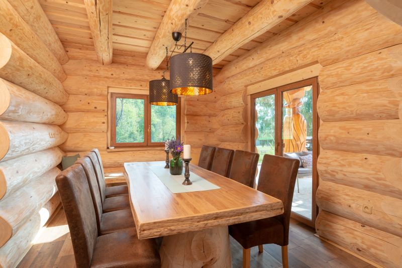 DrevoaStavby.cz | Osvětlění v dřevostavbě výrazné osvětlení nad jídelním stolem DrevoaStavby.cz | Osvětlění v dřevostavbě výrazné osvětlení nad jídelním stolem