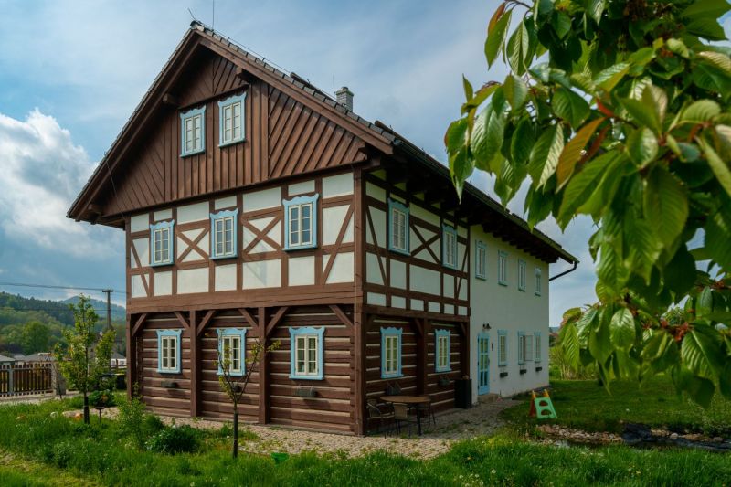 DrevoaStavby.cz Hrázděná roubenka Roubenky Střihavka DrevoaStavby.cz Hrázděná roubenka Roubenky Střihavka