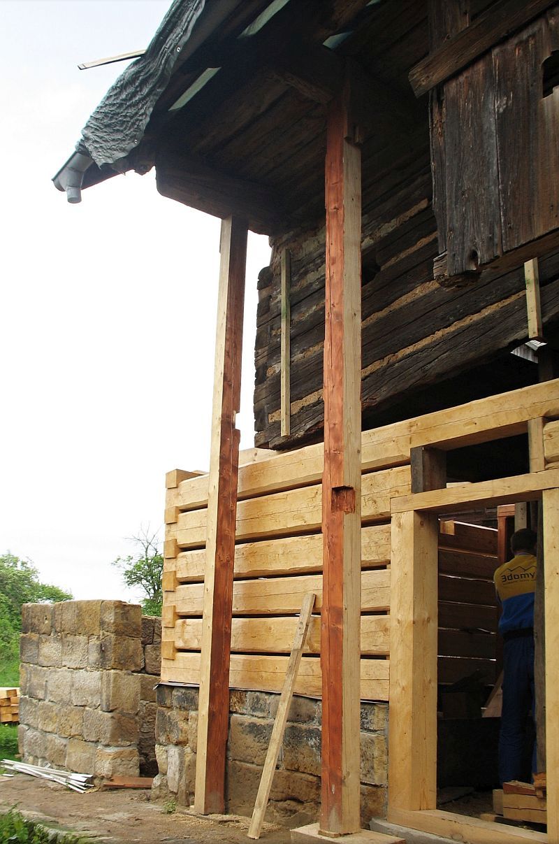 rekonstrukce-podepreni-novymi-tramy