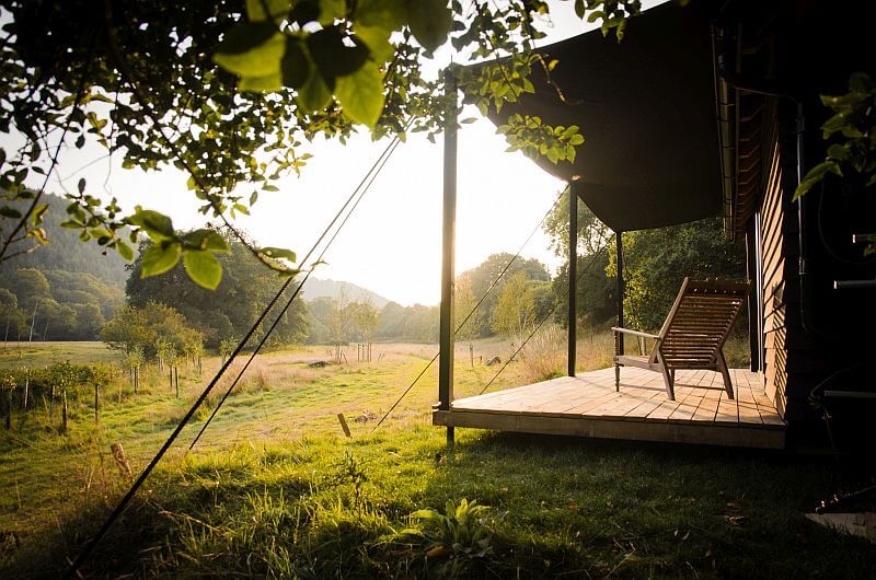 Out-of-the-Valley-terasa