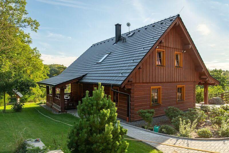 roubenka-na-pasece-u-lesa-terasa