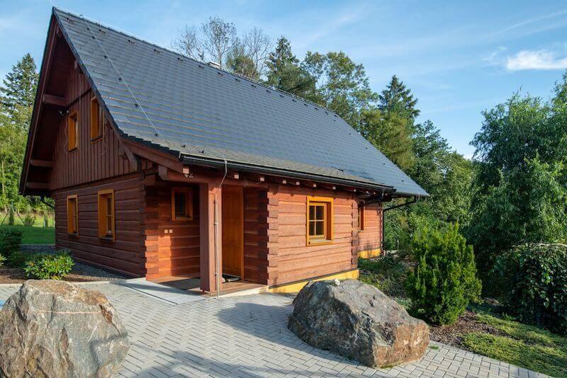 roubenka-na-pasece-u-lesa-vstup