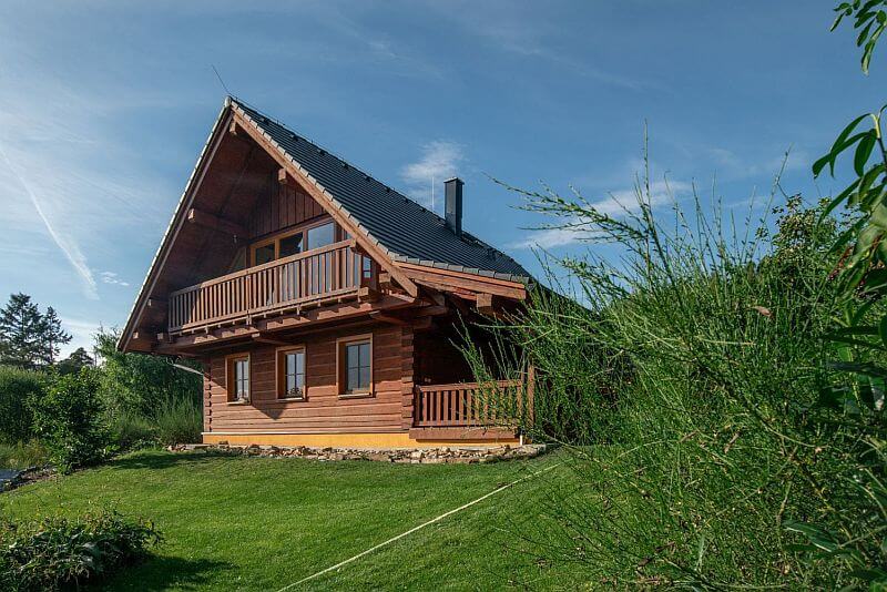 roubenka-na-pasece-u-lesa