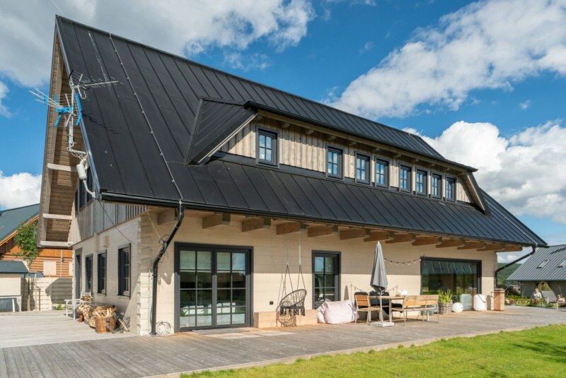 DrevoaStavby.cz | Moderní roubenka v Krušných horách DrevoaStavby.cz | Moderní roubenka v Krušných horách