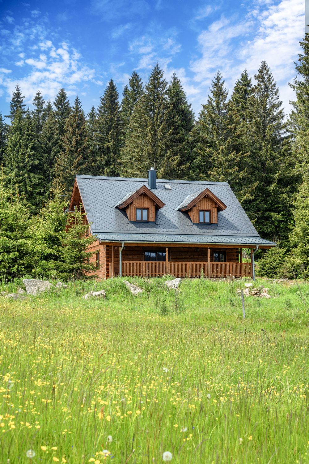 DrevoaStavby.cz Moderní dřevěná chalupa konstrukce KONTIO DrevoaStavby.cz Moderní dřevěná chalupa konstrukce KONTIO