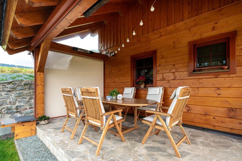 DrevoaStavby.cz Roubenka na louce, kde srnky dávají dobrou noc DrevoaStavby.cz Roubenka na louce, kde srnky dávají dobrou noc 4