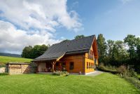 DrevoaStavby.cz Roubenka na louce, kde srnky dávají dobrou noc_1