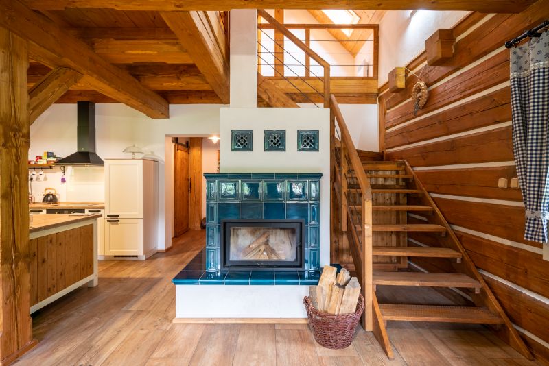 jak-zaridit-interier-srubu-ci-roubenky-v-klasickem-venkovskem-stylu-2