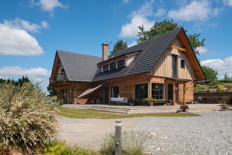 DrevoaStavby.cz | Roubenka z červeného cedru DrevoaStavby.cz | Roubenka z červeného cedru