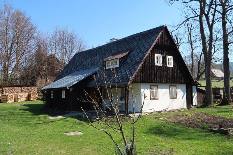 DrevoaStavby.cz Jak na opravu roubenky krok za krokem