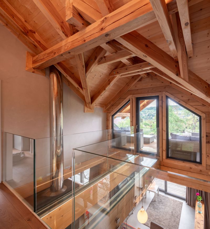 DrevoaStavby.cz Moderní patrová roubenka z červeného cedru DrevoaStavby.cz Moderní patrová roubenka z červeného cedru 20