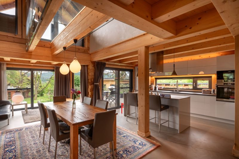 DrevoaStavby.cz Moderní patrová roubenka z červeného cedru DrevoaStavby.cz Moderní patrová roubenka z červeného cedru 5