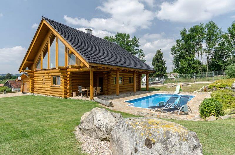 sruby-Haniš-pohled-na-cely-dum