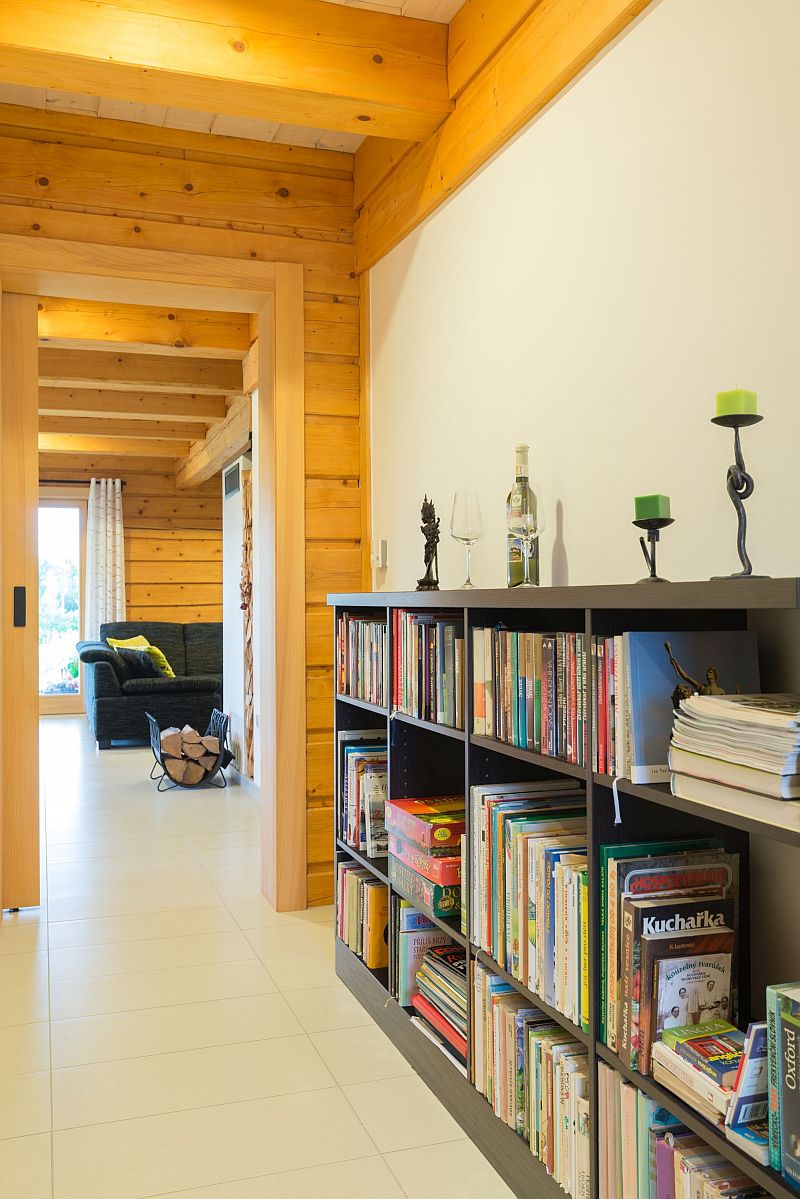 roubenka-u-jezirka-knihovna