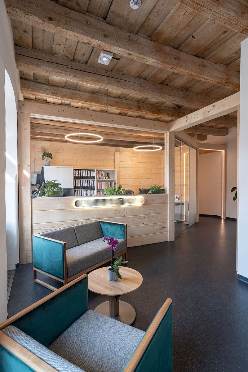 kancelare-OK-PYRUS-recepce-retus