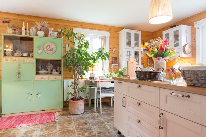 SrubyRoubenky-kuchyn-v-drevostavbe-12