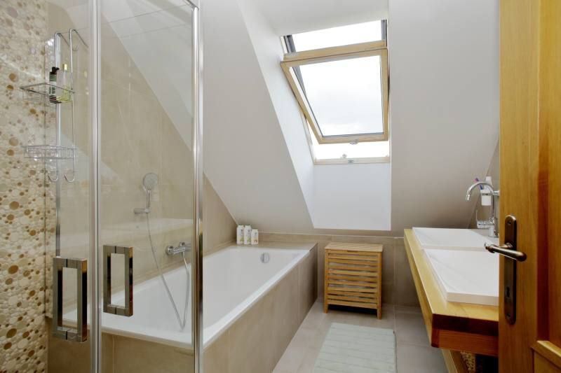 DrevoaStavby.cz | Roubenka s př&iacute;během