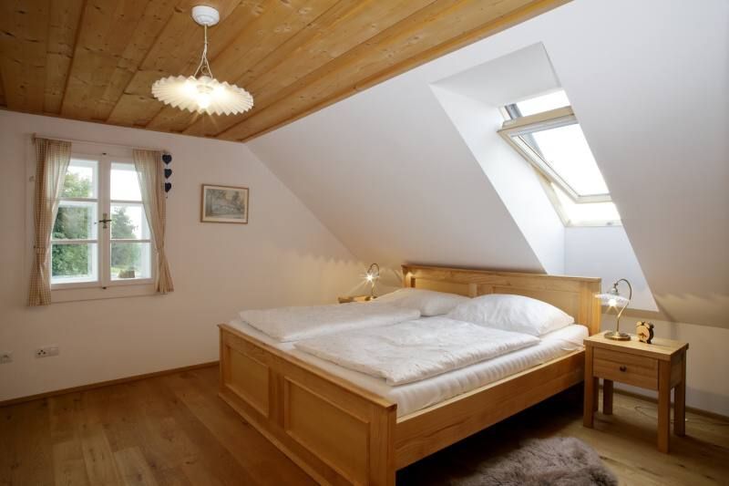 DrevoaStavby.cz | Roubenka s př&iacute;během