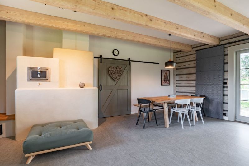 DrevoaStavby.cz | Poloroubenka v CHKO Kokoř&iacute;nsko hliněn&aacute; kamna